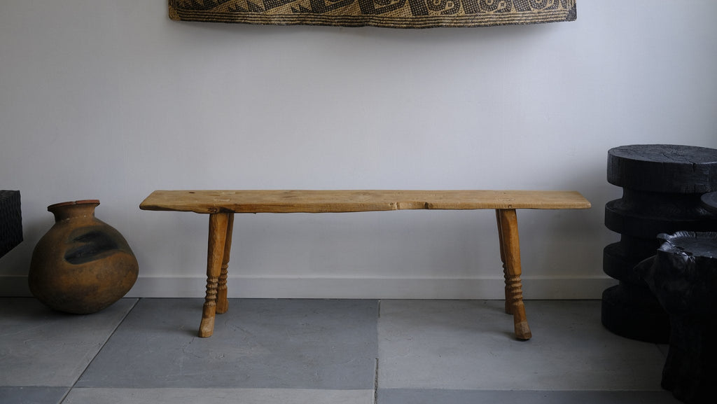 Footed bench with carved detail, aged teak wood (A) - Hand and Ember
