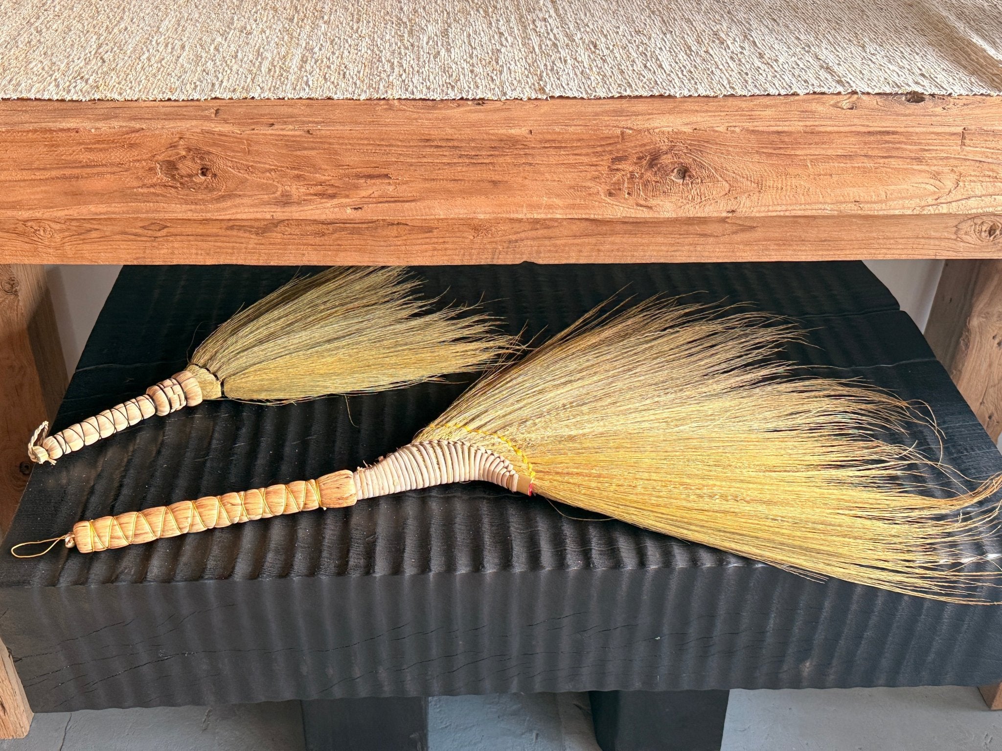 Hand Broom Rayung Grass M - Hand and Ember