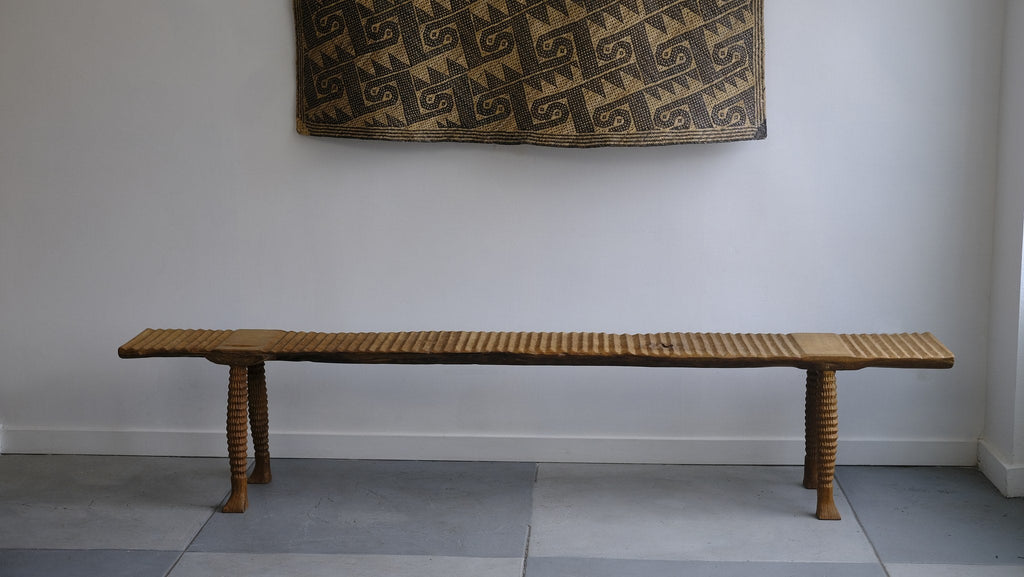 Washboard texture bench, aged teak wood - Hand and Ember