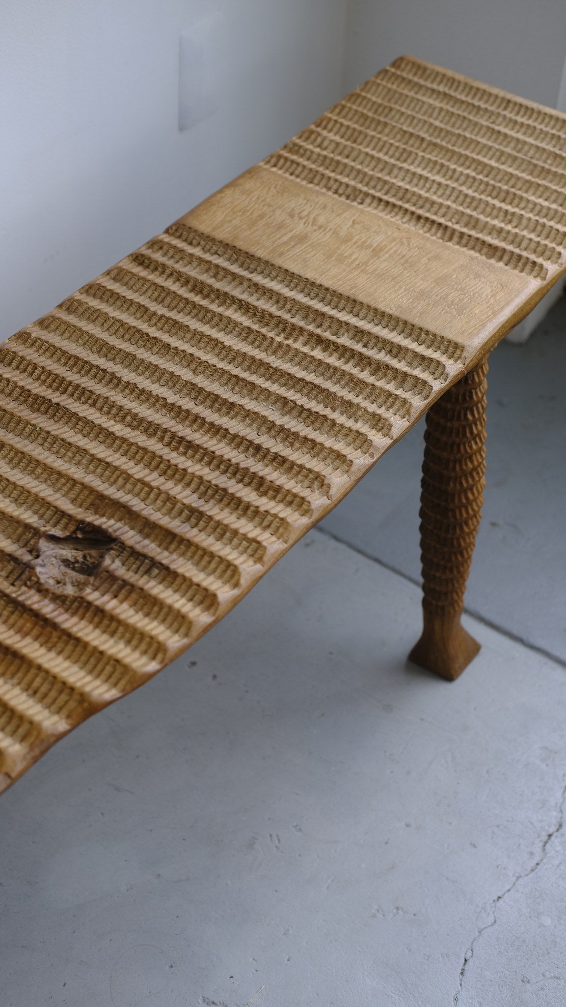 Washboard texture bench, aged teak wood - Hand and Ember