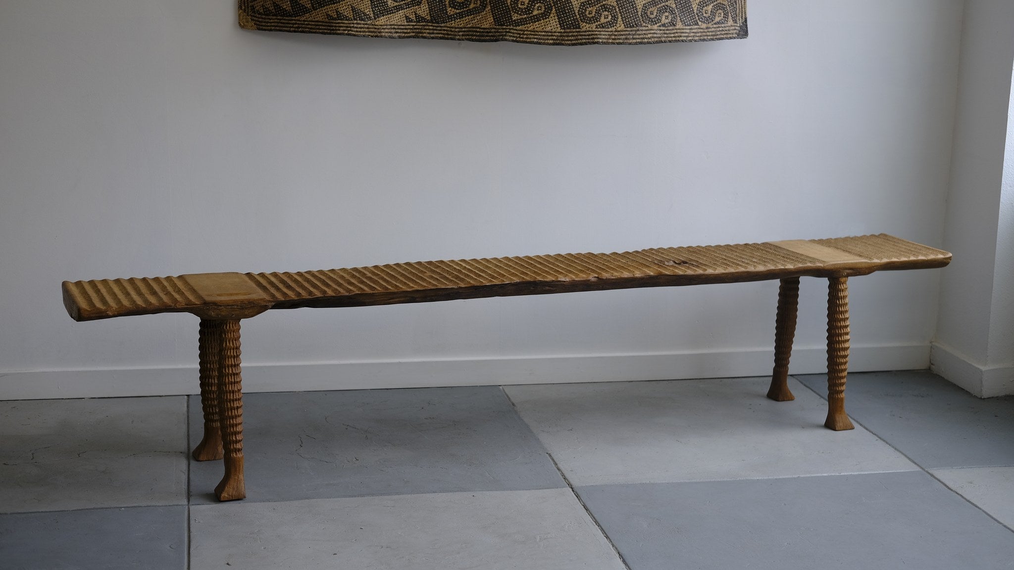 Washboard texture bench, aged teak wood - Hand and Ember